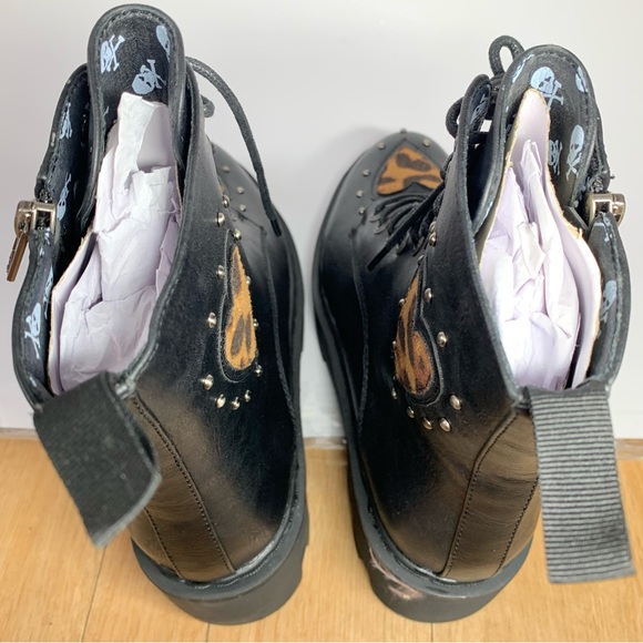 Dolls Kill Cheetah Heart Combat Boots BRAND NEW SIZE 6 - Picture 9 of 9